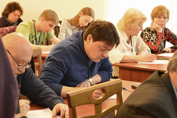 Депутат К.Старыш готов писать не только законопроекты...