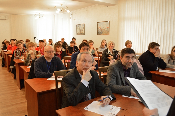 Во время написания диктанта