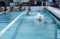 Состязания в бассейне