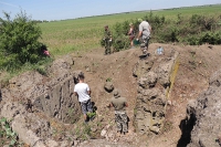 Расчистка долговременной огневой точки у села Дороцкое Дубоссарского района