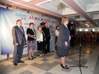 Участников выставки приветствует председатель Ассамблеи народов Молдавии Ольга Гончаров 