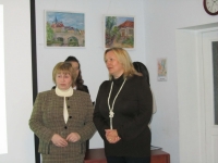 Преподаватель лицея «Оризонт» Нина Мещерякова и сотрудник РЦНК Елена Лысенко открывают встречу