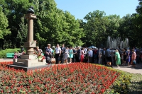 Торжественное открытие праздника проходит в Кишиневе у памятника поэту