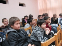 Гостей слушали с неослабевающим вниманием.