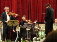 Михаил Казиник и Даниэль Лазанович играют Вивальди. Дирижирует Михаил Сечкин