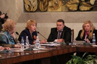 О. Гончарова предложила использовать мировой опыт для защиты прав нацменьшинств