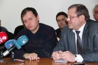 В.Рыбицкий (справа): "Надеемся, что этот научный труд  появится и на русском языке"