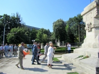 Возложение цветов к памятнику Штефану Великому 