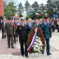 Возложение венков от российского посольства на мемориале «Вечность» в Кишиневе