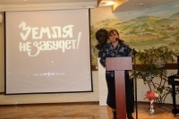 О.Рудягина читает стихи о Сталинграде