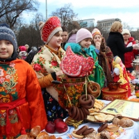 «Угощайтесь, люди добрые!»