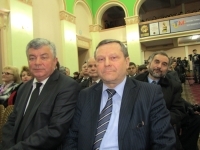 Среди почетных гостей - В.Рыбицкий (справа) 