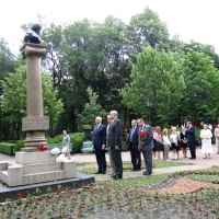 У памятника А.С.Пушкину