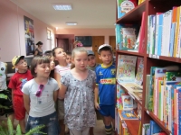 Ученики лицея им. А.П.Чехова в библиотеке РЦНК 